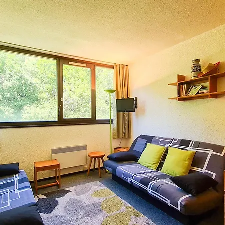25 M2 Au Pied Des Pistes, Proche Commerces, Pour 4 Pers., Casier A Ski, Non Fumeur - Fr-1-425-74 Apartment